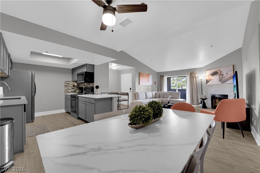 Photo 8 of 31, 4200 S Valley View Boulevard #3001