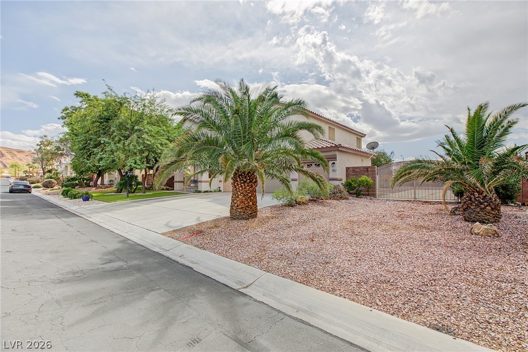 Photo 4 of 6915 Cedar Basin Avenue