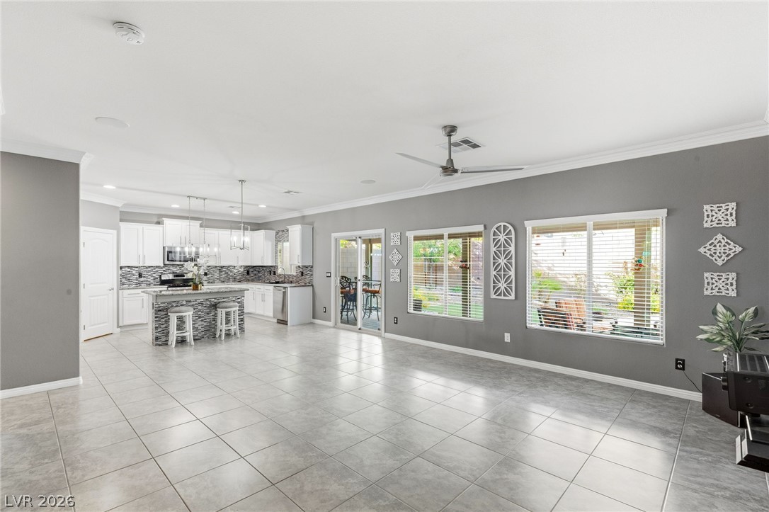 Photo 7 of 50, 9250 Wittig Avenue