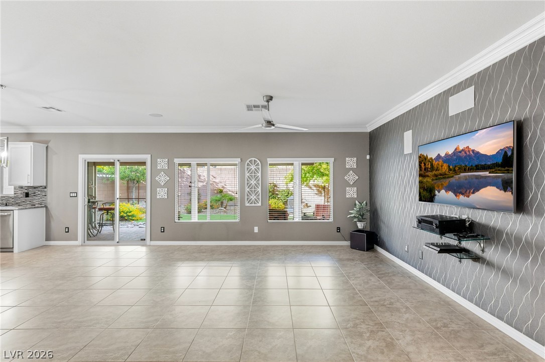 Photo 5 of 9250 Wittig Avenue