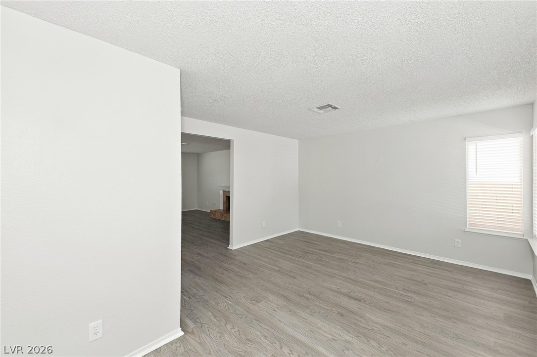 Photo 13 of 27, 378 Tierra Street
