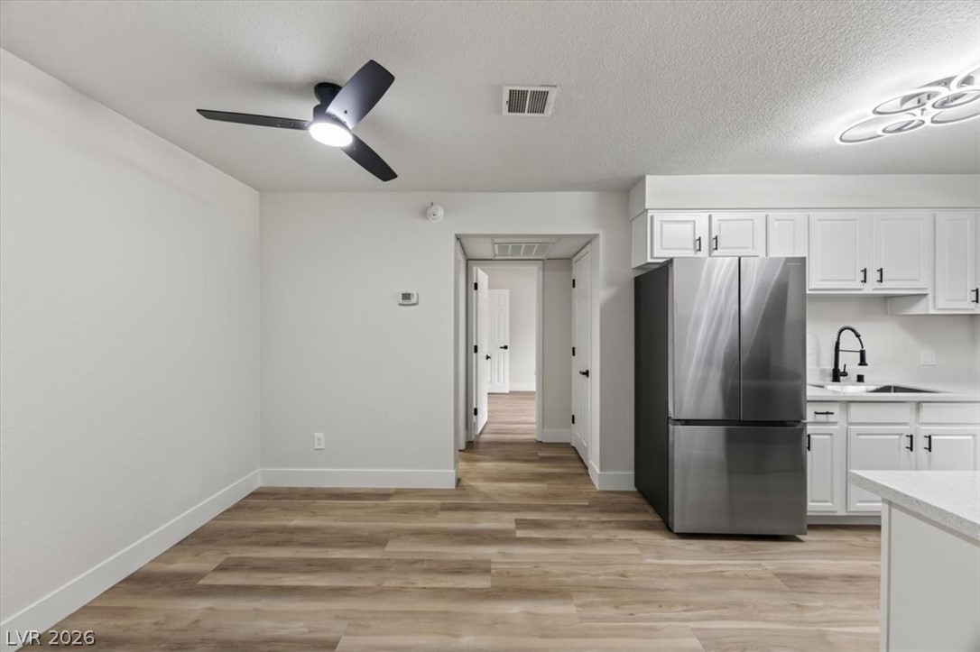 Photo 10 of 31, 2606 S Durango Drive #128