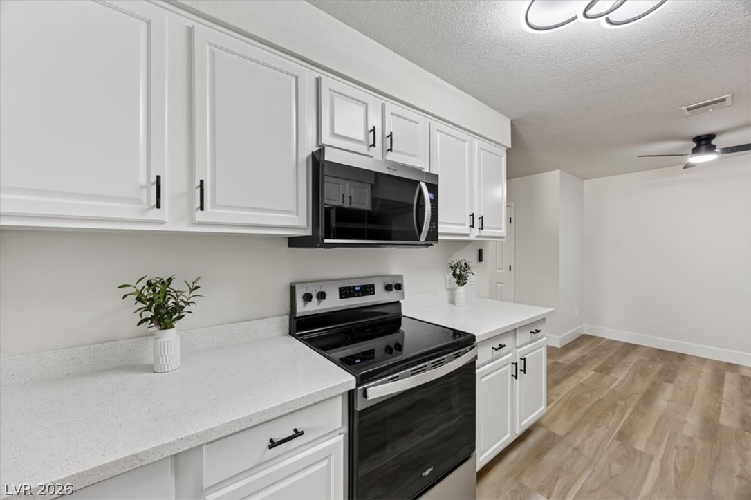 Photo 13 of 31, 2606 S Durango Drive #128