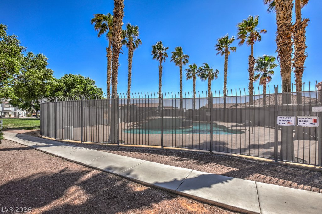 Photo 3 of 3318 N Decatur Boulevard #2142