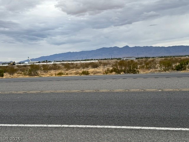 Photo 3 of 3870 S Frontage Road