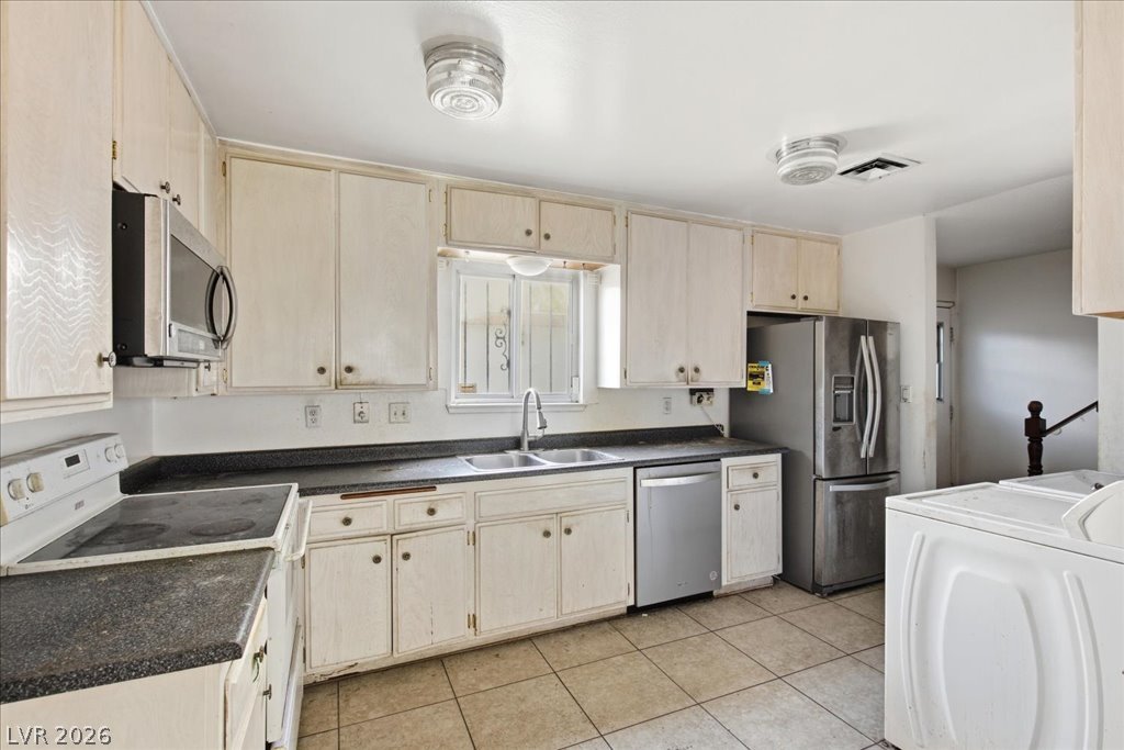 Photo 3 of 179 Greenbriar Townhouse Way