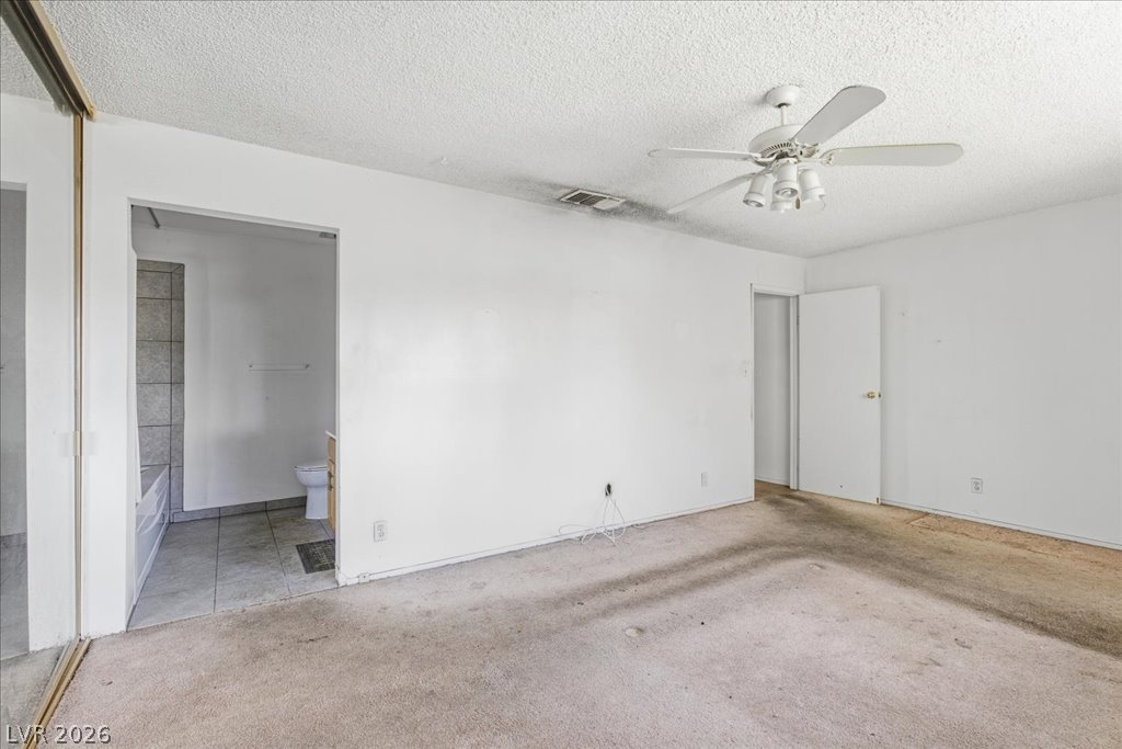 Photo 14 of 25, 179 Greenbriar Townhouse Way