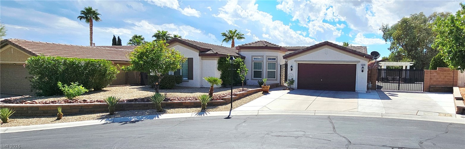 8229 Flowing Rapids Court, Las Vegas 89131