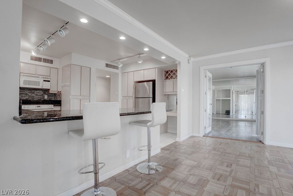 Photo 37 of 38, 3111 Bel Air Drive #3A