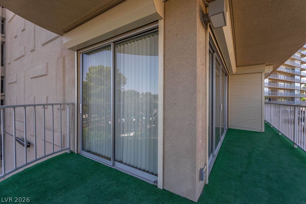 Photo 8 of 38, 3111 Bel Air Drive #3A