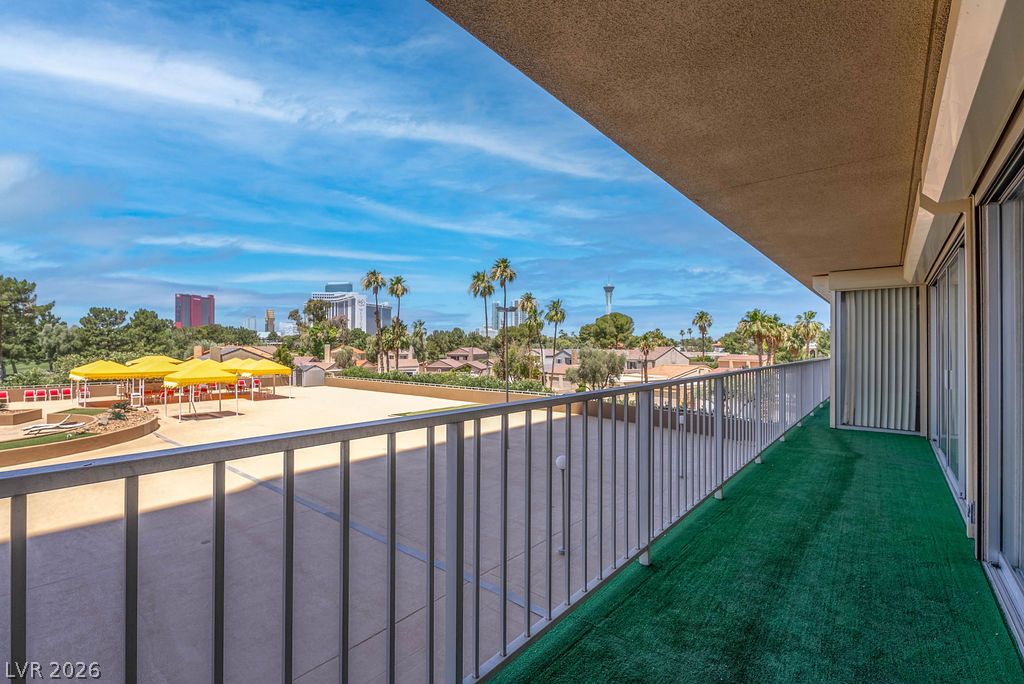 Photo 12 of 38, 3111 Bel Air Drive #3A