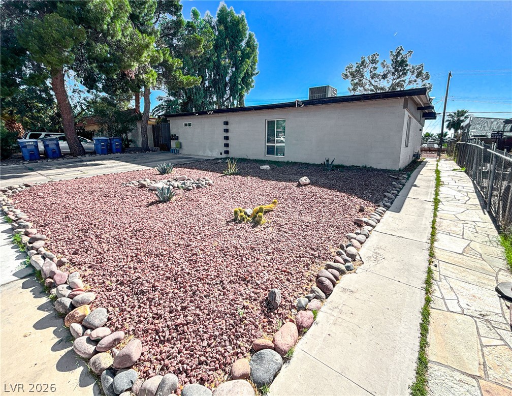 2105 S 15th Street, Las Vegas 89104