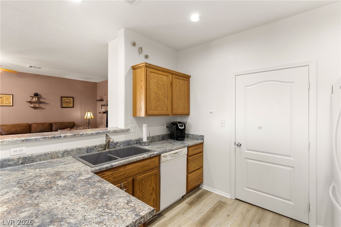 Photo 8 of 26, 470 Turtleback Road #7B