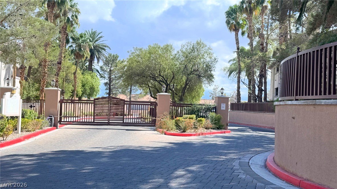 Photo 36 of 40, 8304 Apple Glaze Avenue #203