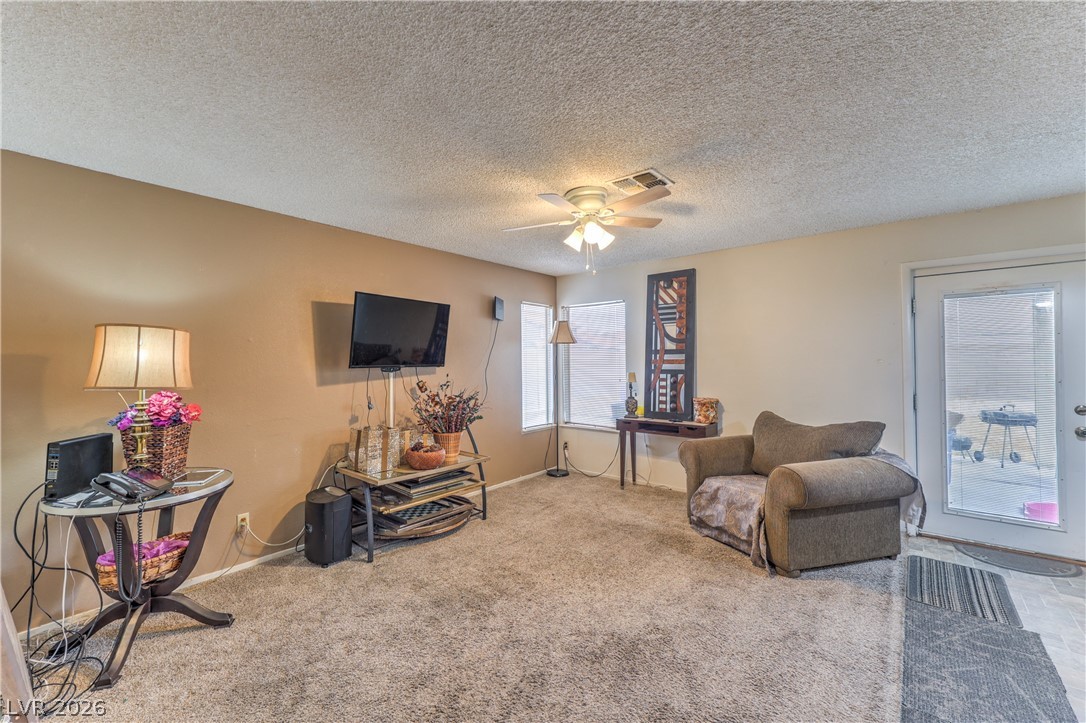 Photo 8 of 39, 6728 Wenatchee Drive