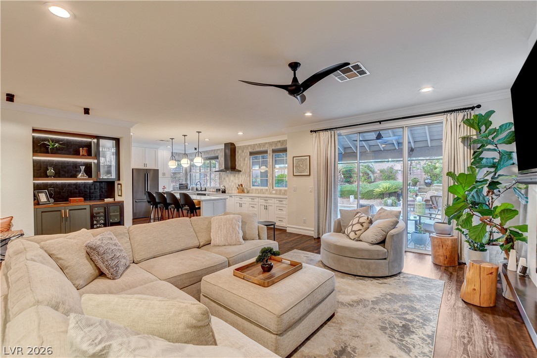 Photo 4 of 1409 Palantine Hill Drive