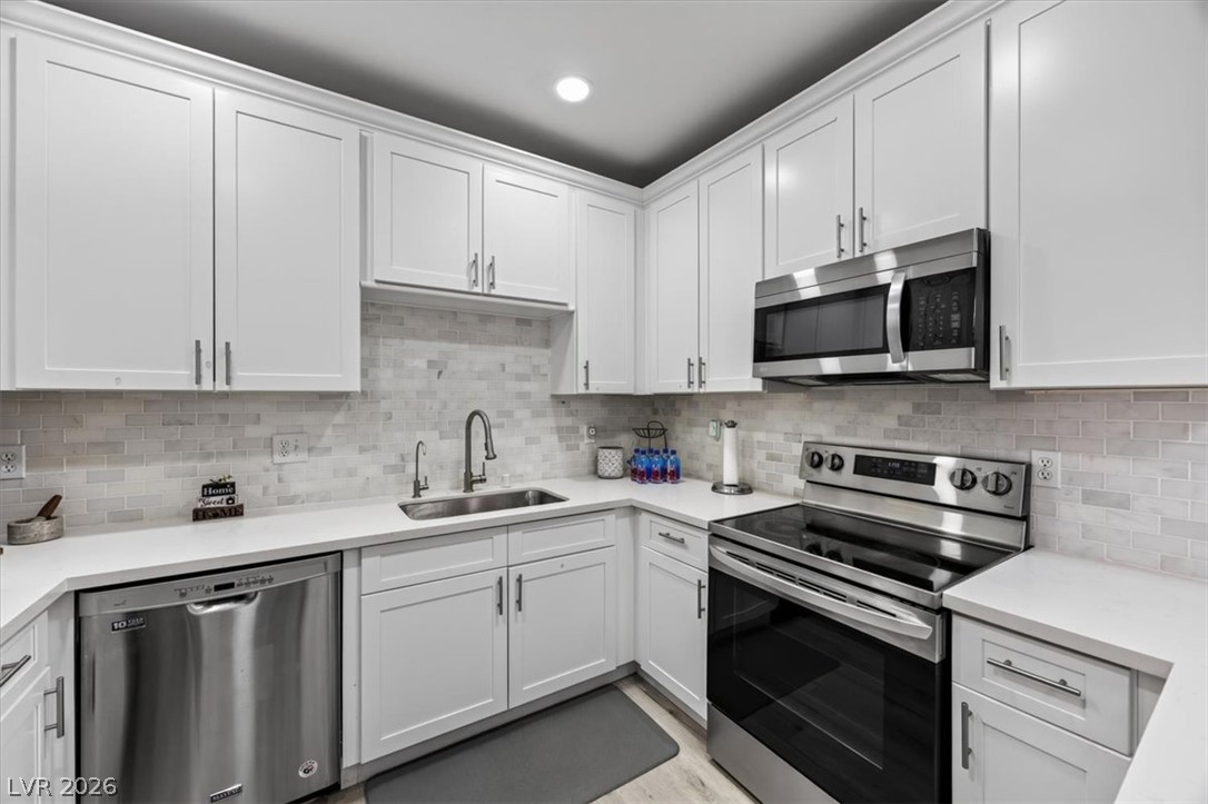 Photo 16 of 47, 2900 Sunridge Heights Parkway #1022