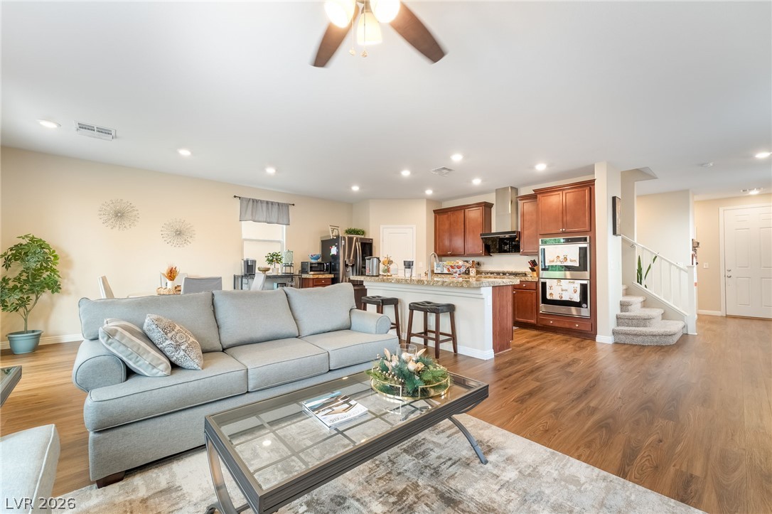 Photo 9 of 44, 7237 Pazienza Avenue