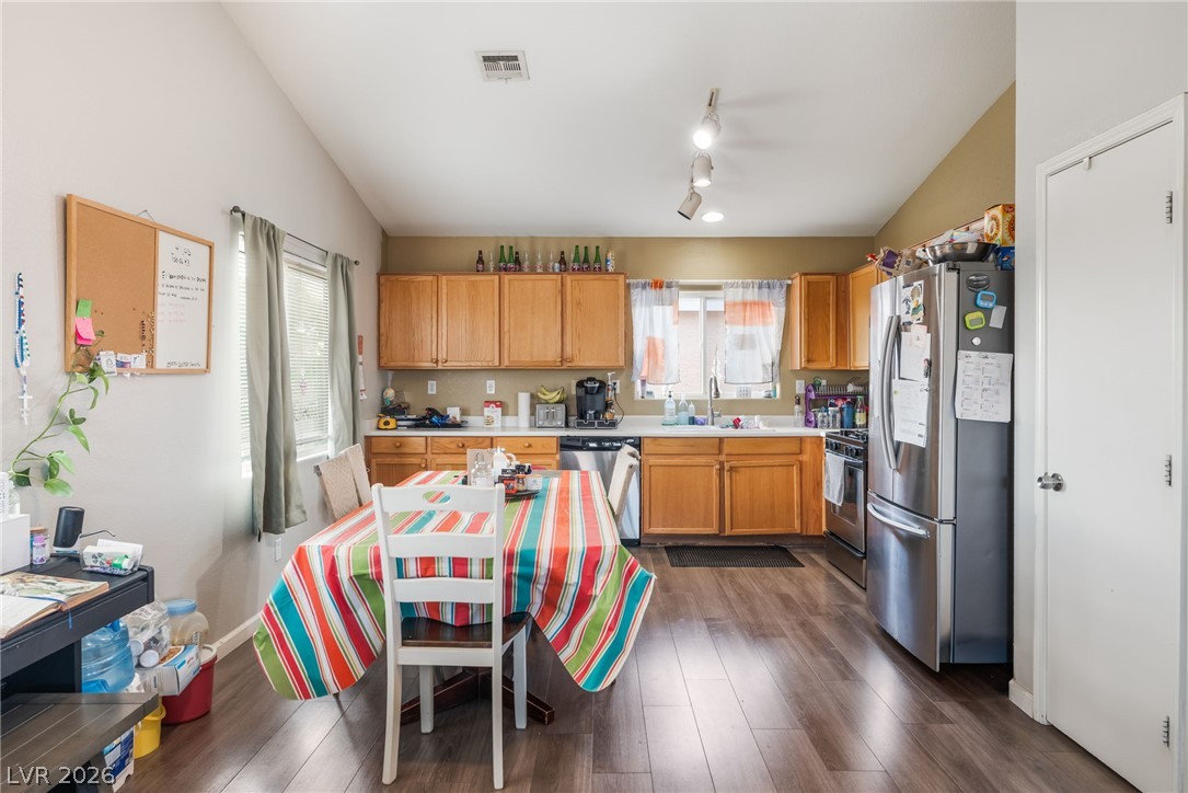 Photo 7 of 32, 5348 Reardon Court