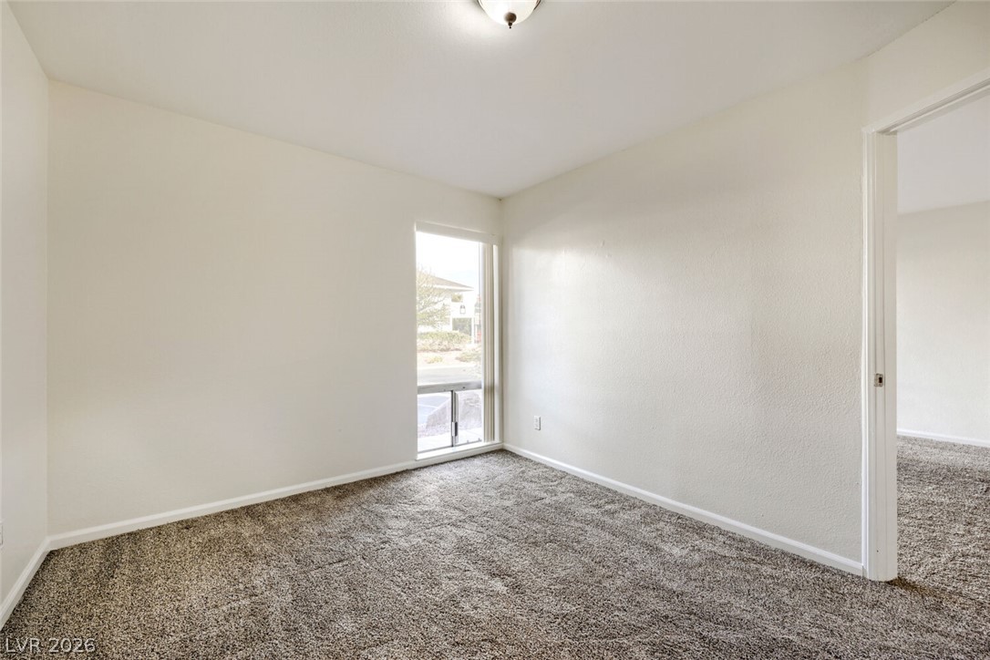 Photo 7 of 23, 769 Oakmont Avenue #403