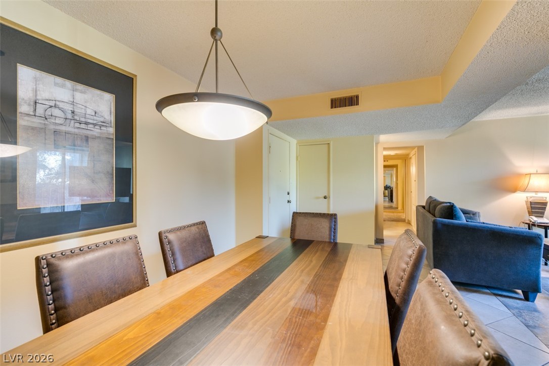 Photo 29 of 43, 730 S Royal Crest Circle #426