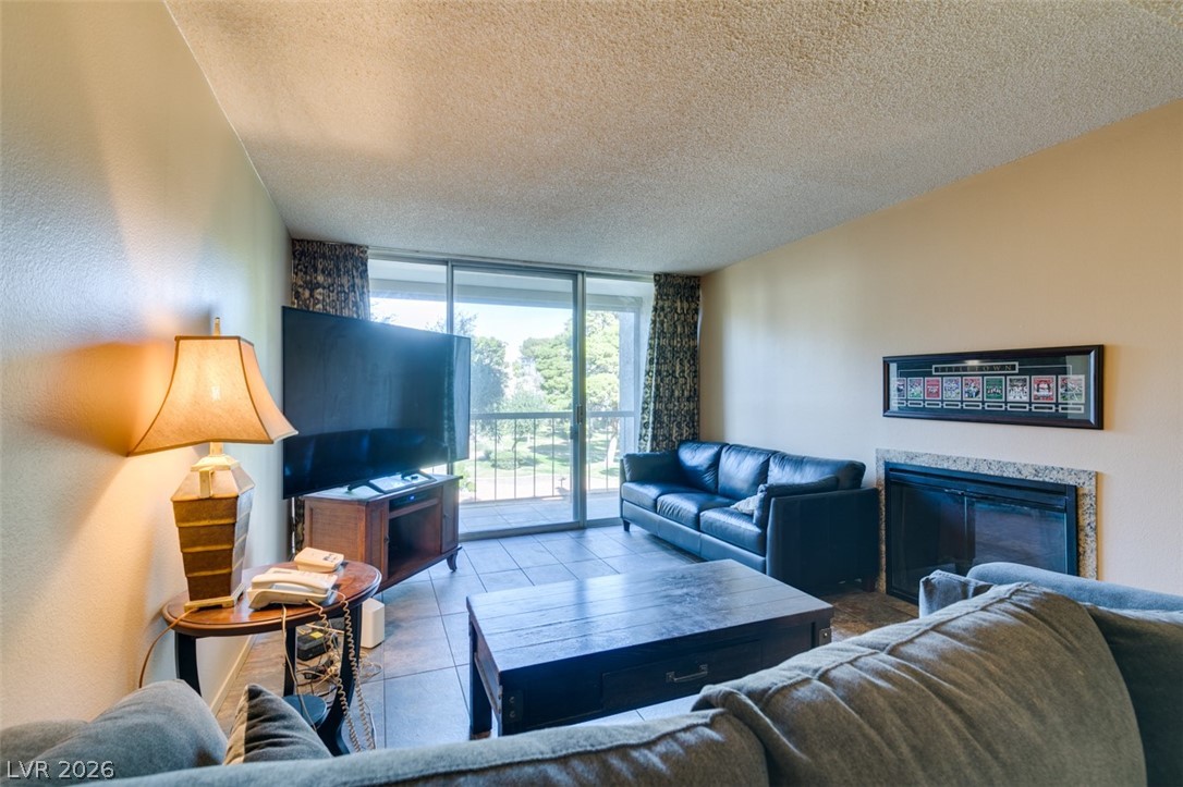 Photo 19 of 43, 730 S Royal Crest Circle #426