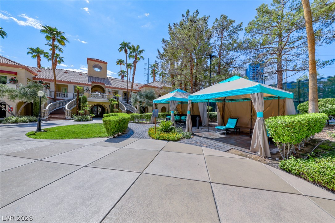 Photo 42 of 59, 210 E Flamingo Road #112