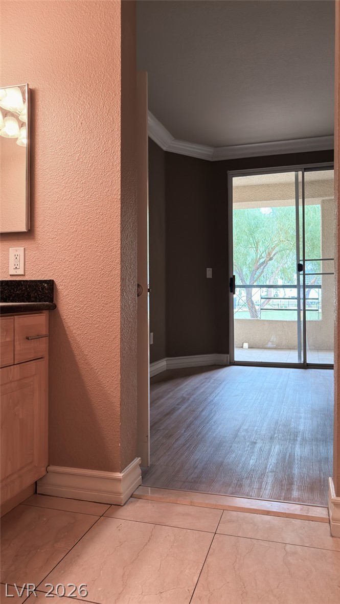 Photo 18 of 59, 210 E Flamingo Road #112