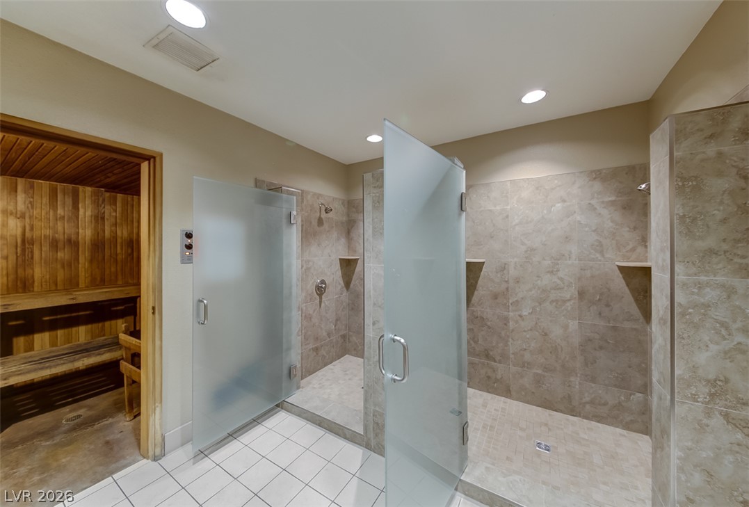 Photo 48 of 59, 210 E Flamingo Road #112