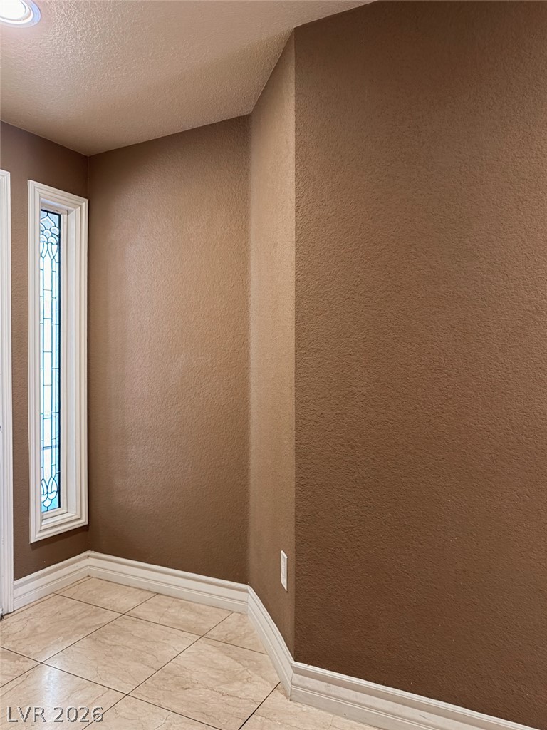 Photo 11 of 59, 210 E Flamingo Road #112