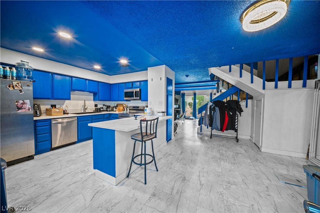 Photo 6 of 26, 640 Brookway Lane