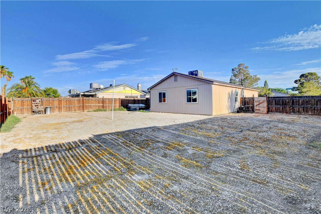 Photo 31 of 32, 6340 Molino Street