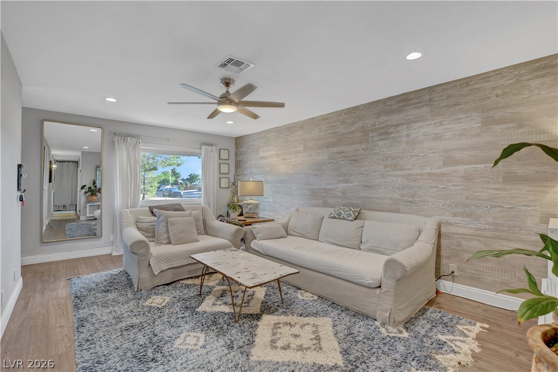 Photo 6 of 32, 6340 Molino Street