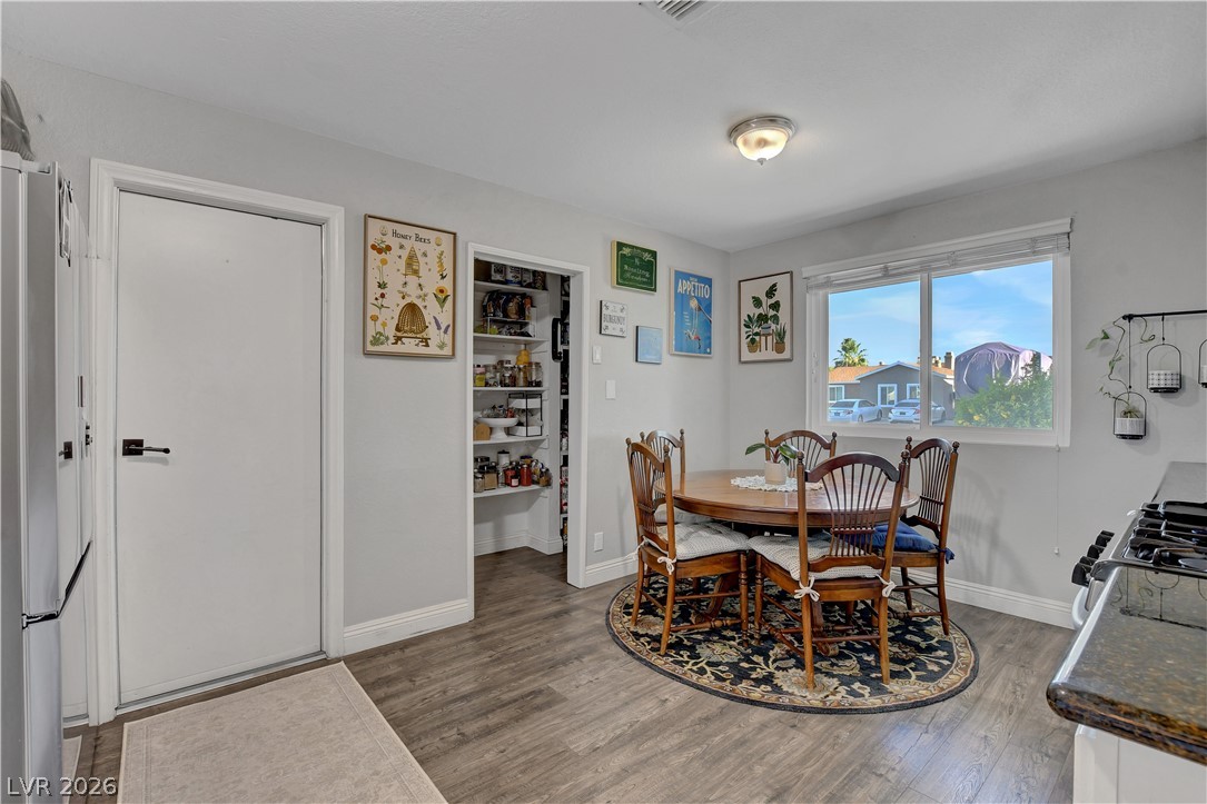 Photo 10 of 32, 6340 Molino Street
