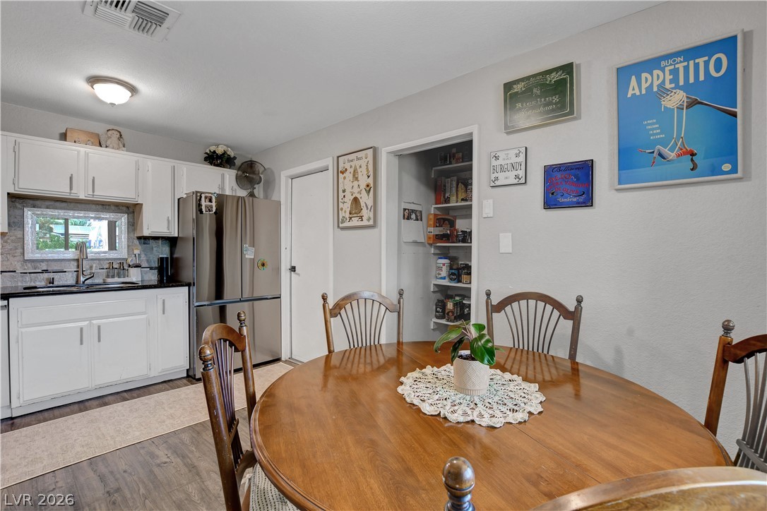 Photo 13 of 32, 6340 Molino Street