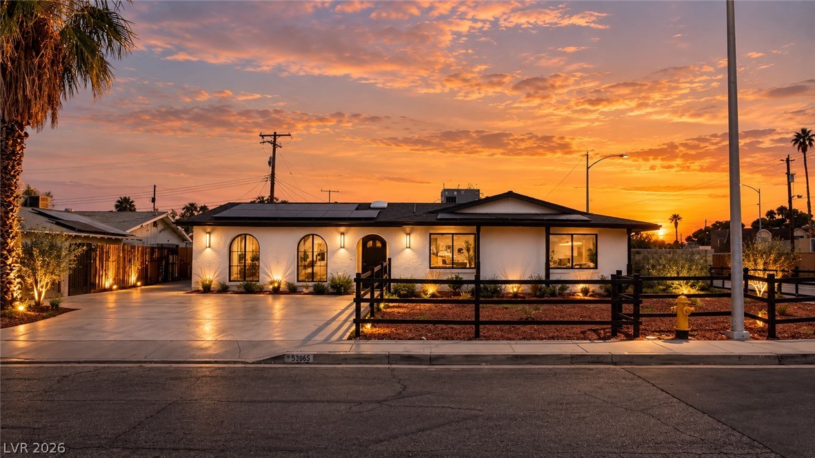 3815 Jewel Avenue, Las Vegas
