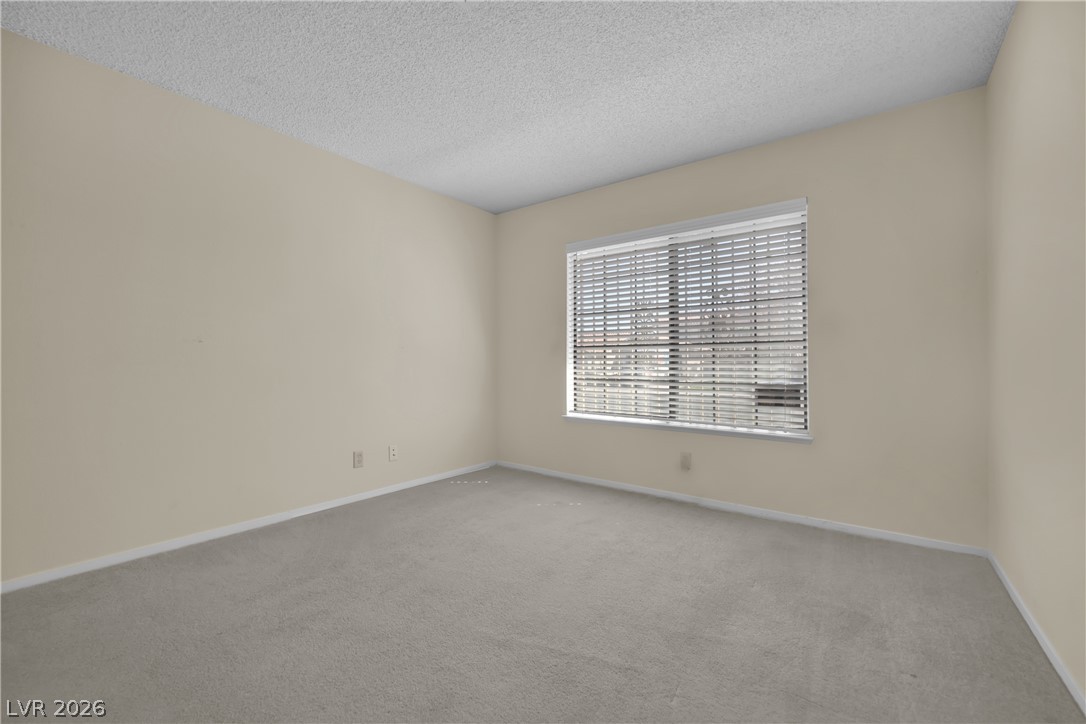 Photo 6 of 27, 3338 Astoria Drive