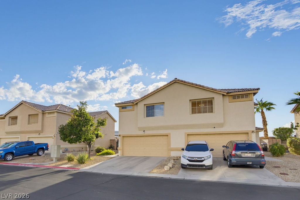 Photo 10 of 46, 715 Peregrine Falcon Street