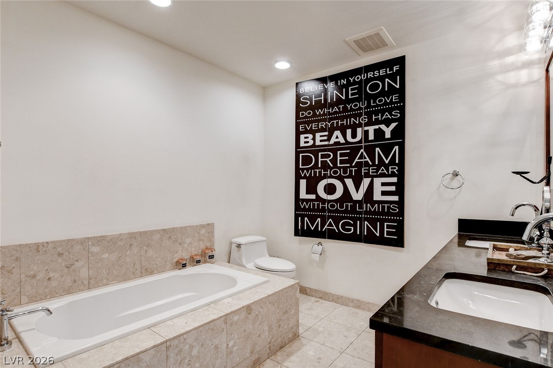 Photo 12 of 23, 4575 Dean Martin Drive #2812