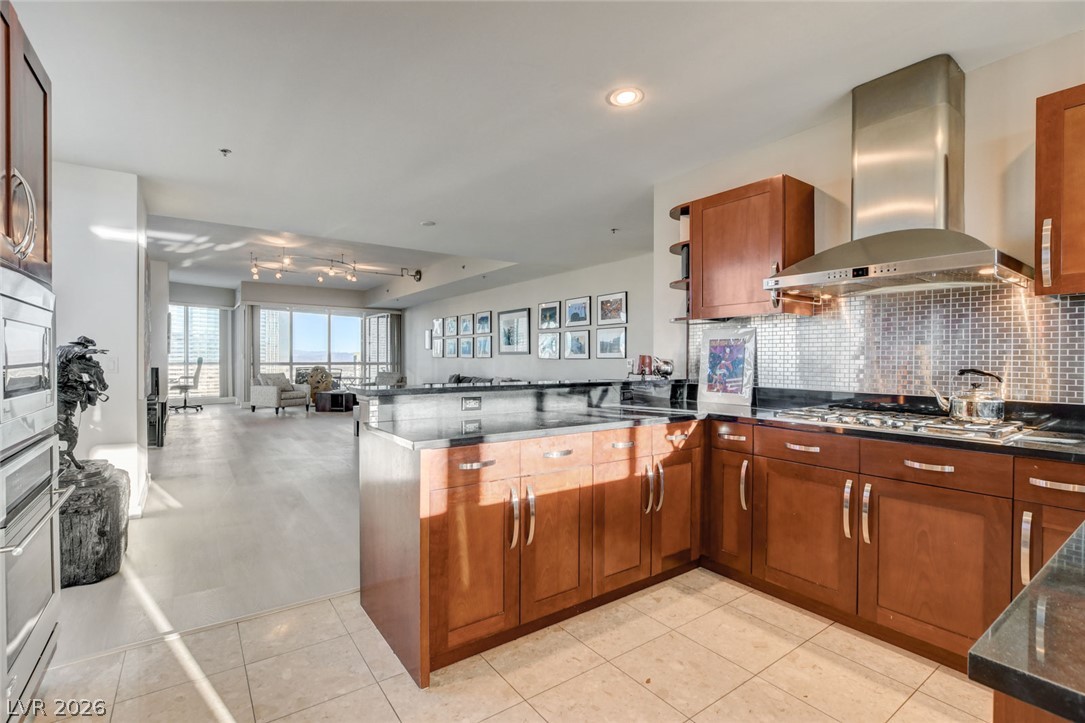 Photo 6 of 23, 4575 Dean Martin Drive #2812