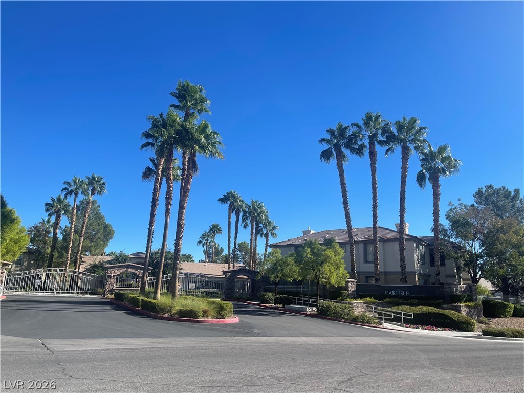 1617 Queen Victoria Street #201, Las Vegas 89144