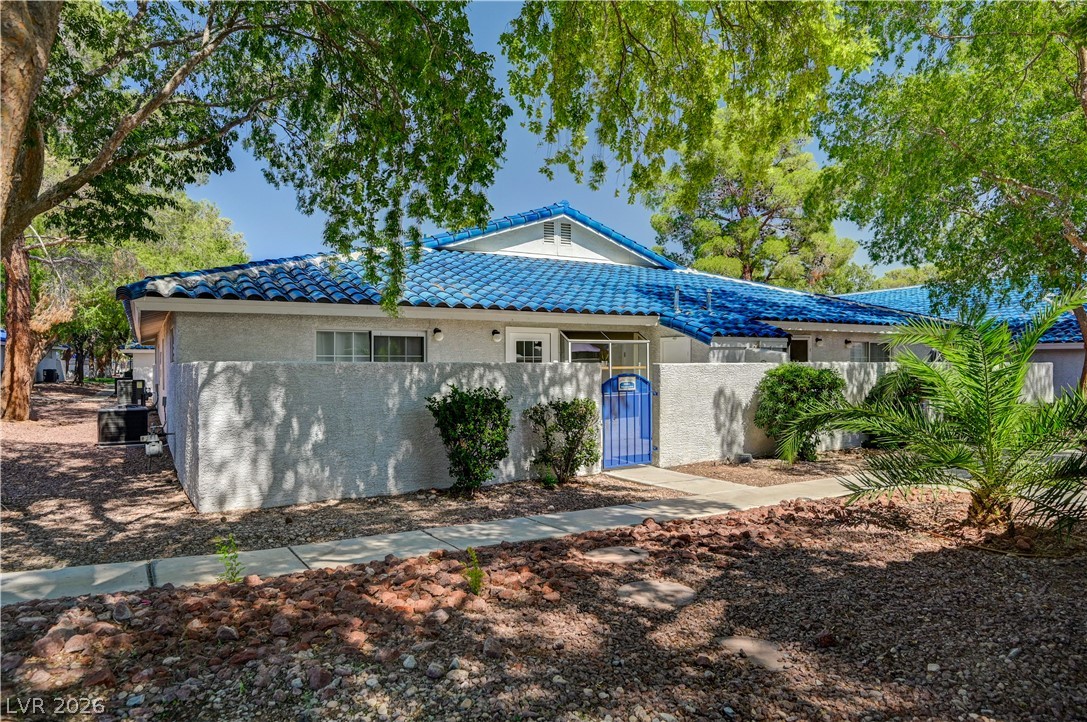 Photo 2 of 2040 Willowbury Drive #C
