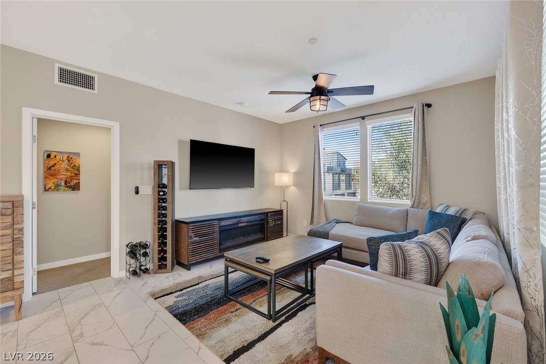 Photo 21 of 53, 11256 Rainbow Peak Avenue #208