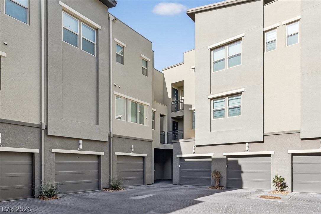 Photo 23 of 53, 11256 Rainbow Peak Avenue #208