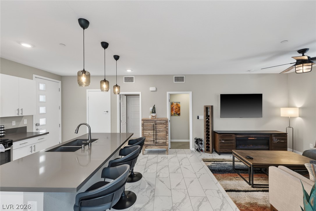 Photo 9 of 53, 11256 Rainbow Peak Avenue #208