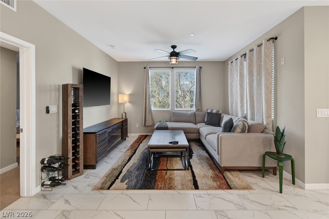 Photo 19 of 53, 11256 Rainbow Peak Avenue #208