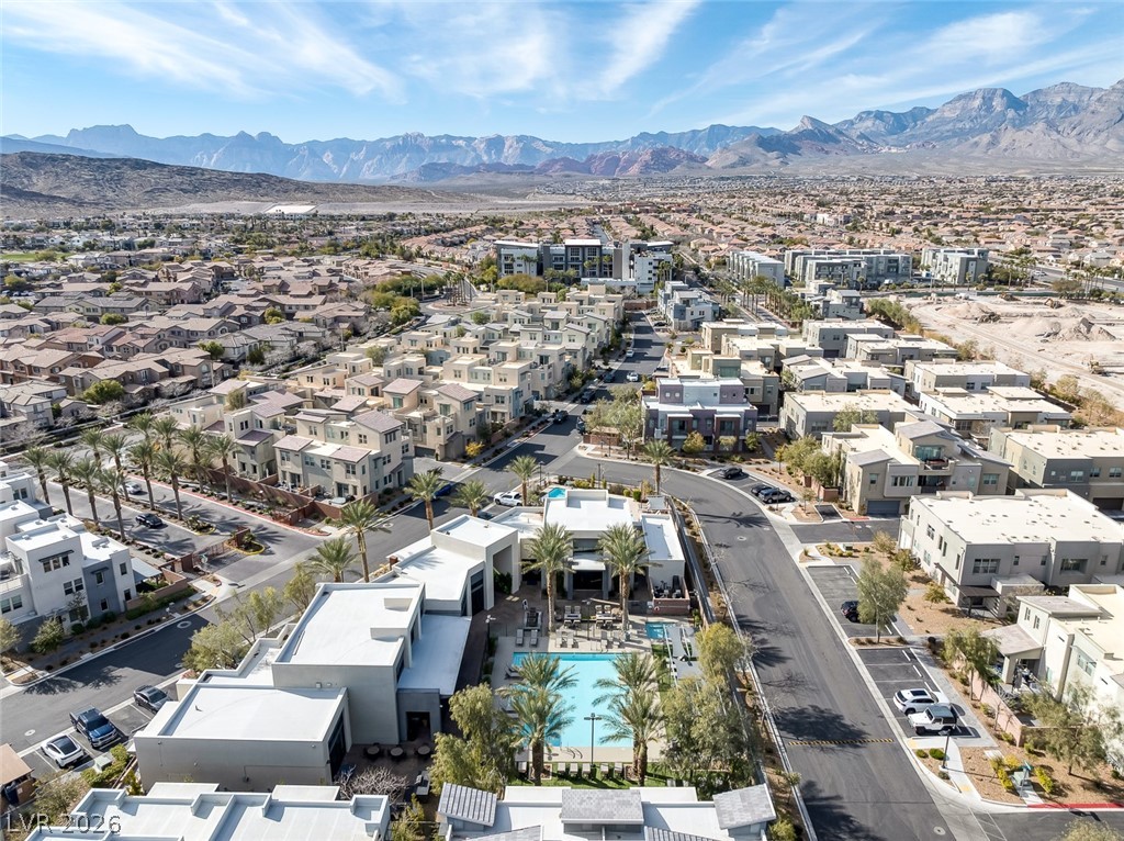 Photo 38 of 53, 11256 Rainbow Peak Avenue #208