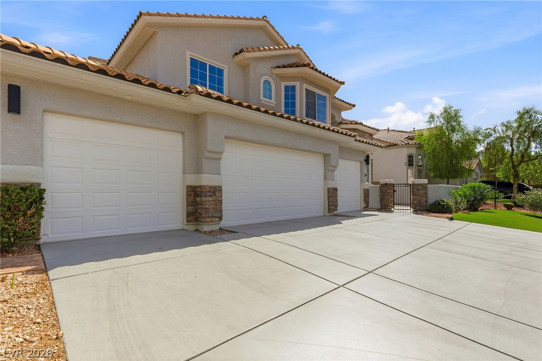 Photo 12 of 74, 10626 San Vercelli Court