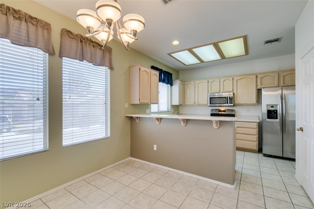 Photo 8 of 19, 512 Dart Brook Place