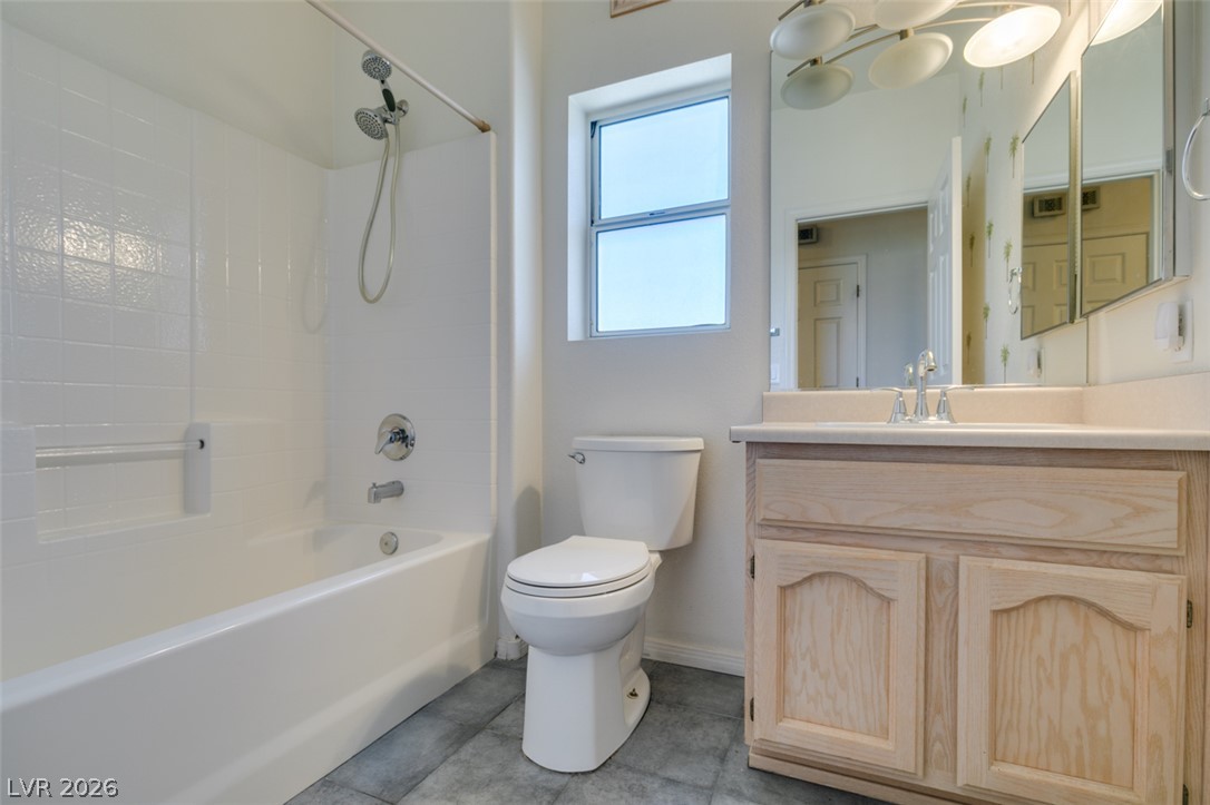 Photo 11 of 19, 512 Dart Brook Place